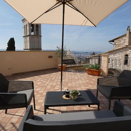 Апартаменти Scappo In Umbria, La Casa Di Eude Ассізі Екстер'єр фото