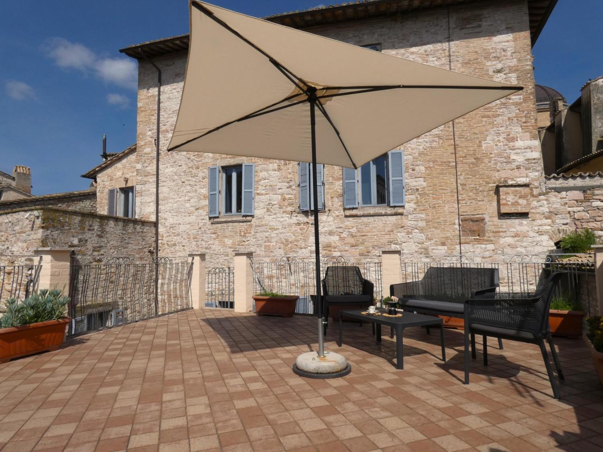 Апартаменти Scappo In Umbria, La Casa Di Eude Ассізі Екстер'єр фото